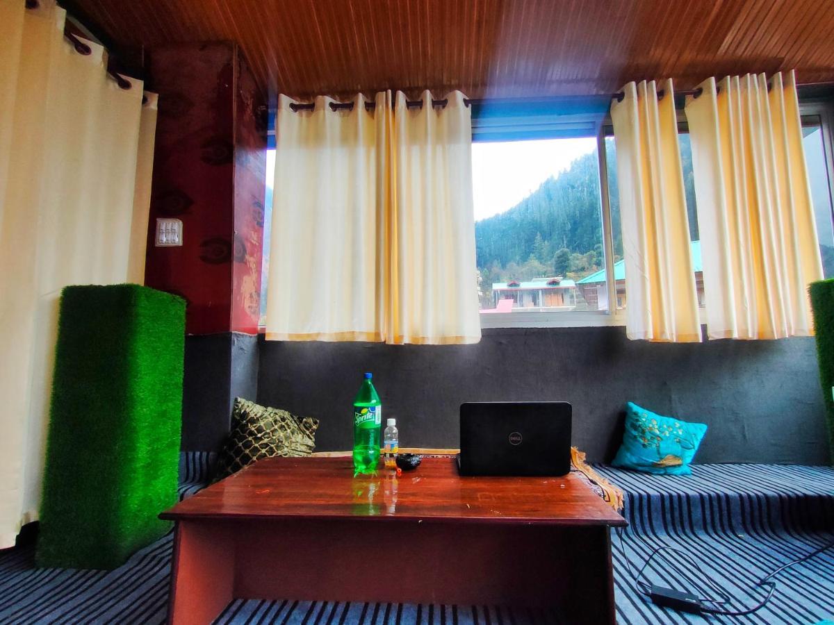 I Love Kasol Hostel & Rooftop Cafe Bagian luar foto