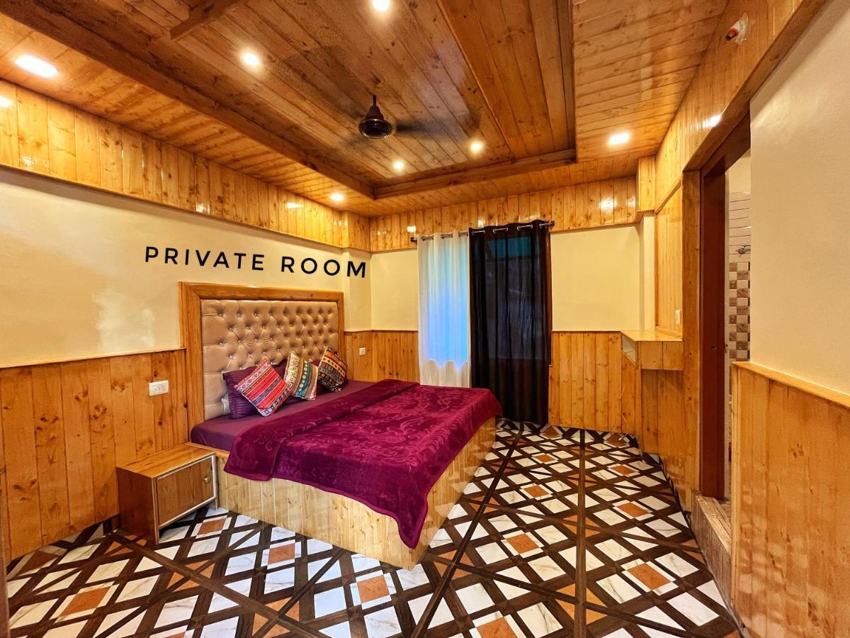 I Love Kasol Hostel & Rooftop Cafe Bagian luar foto